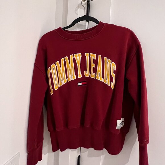 Tommy Hilfiger Red Sweatershirt - Picture 1 of 3